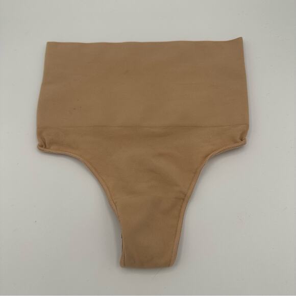 Skims Mid Waist Core Control Thong - Picture 2 of 6